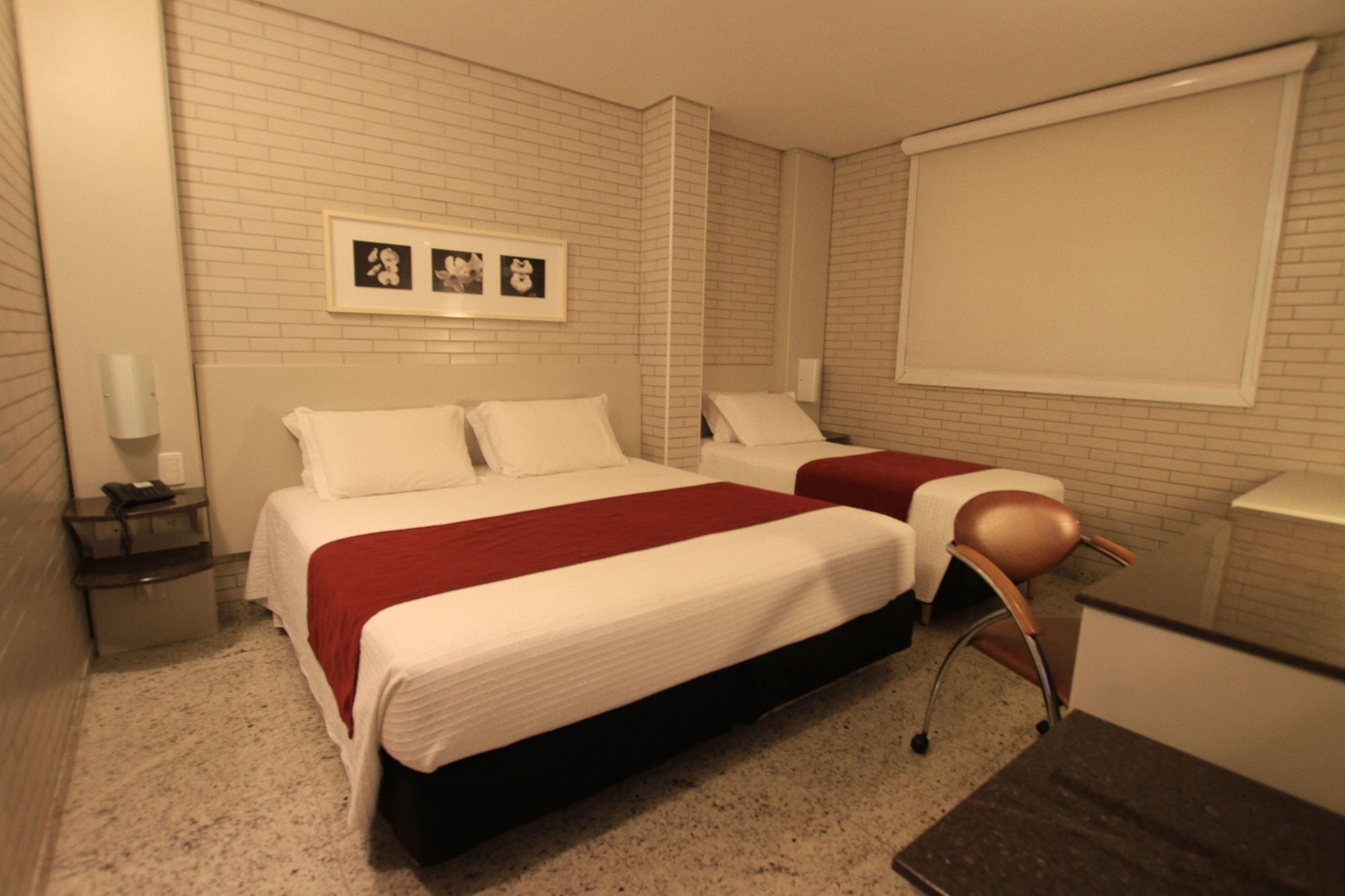 Hotel Confiance Batel Curitiba Bagian luar foto
