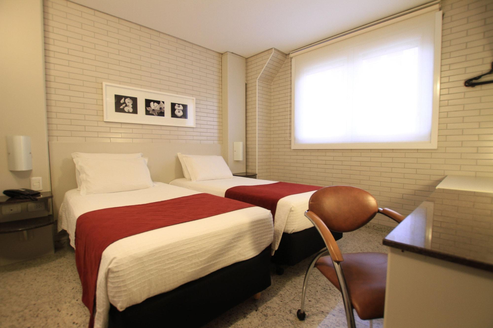 Hotel Confiance Batel Curitiba Bagian luar foto