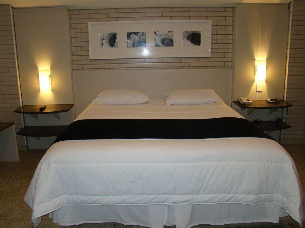 Hotel Confiance Batel Curitiba Bagian luar foto