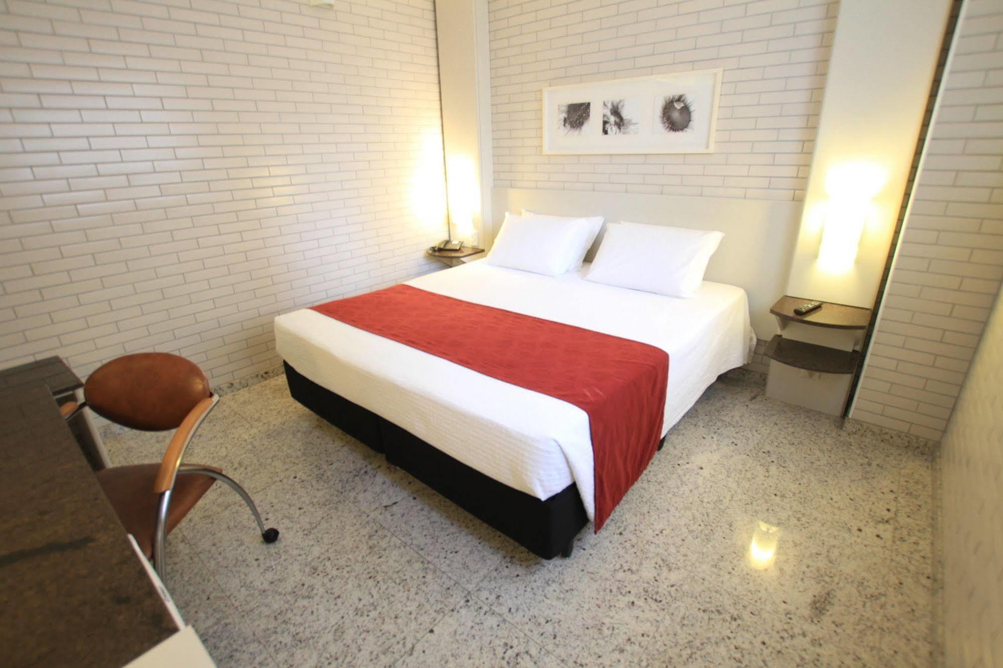 Hotel Confiance Batel Curitiba Bagian luar foto